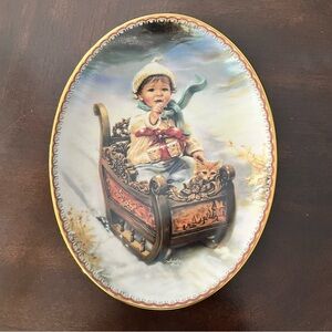 Sandra Kuck "Riding into Christma" Plate Fifth Issue in Winter Wonderland Series
